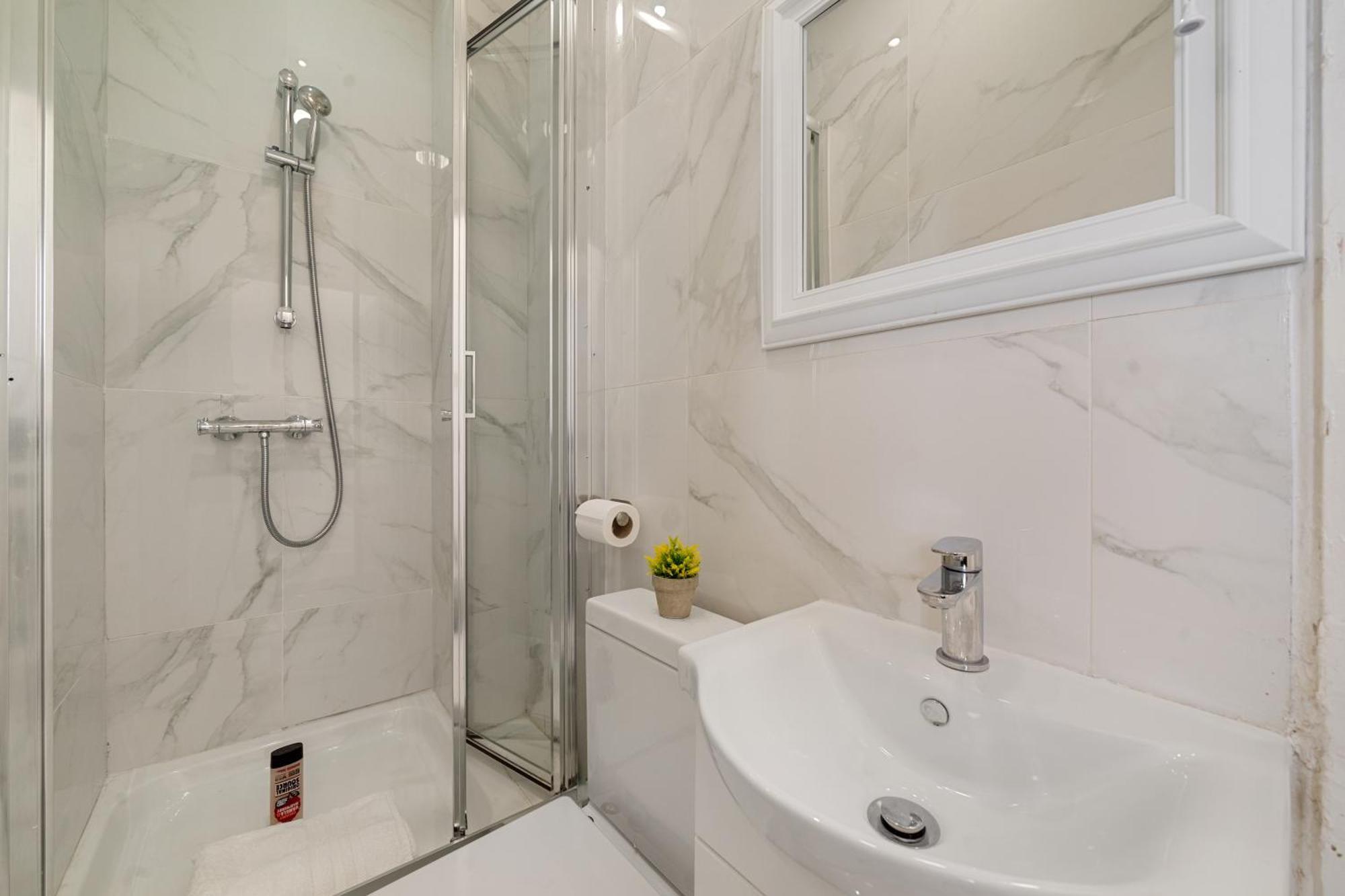 Spacious 3-Bedroom Residence In Exclusive Mayfair 7Gc Londres Exterior foto
